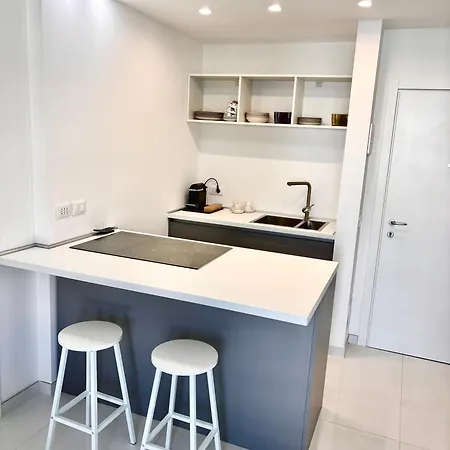 Διαμέρισμα Fabfour White - Via Tolmezzo 32 - With Parking *